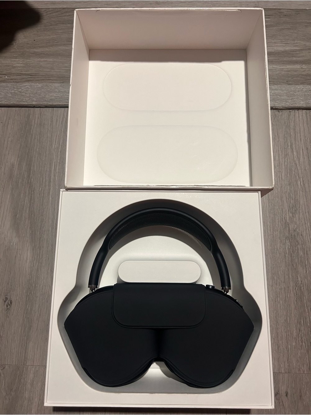 Apple Black Over-Ear Headphones with Padded Headband